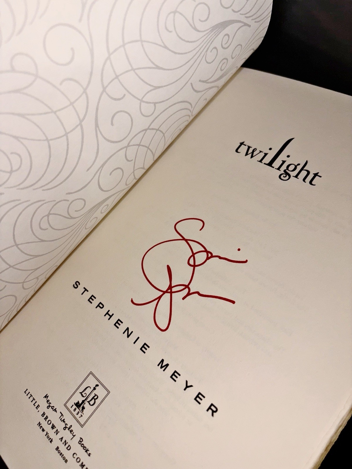 Twilight Saga First Collector’s Editions Illustrated Midnight Sun Bree Tanner