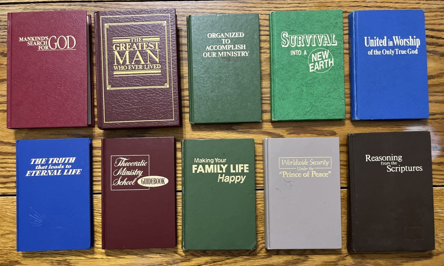Lot of 10 Small Watchtower Books, Reasoning Scripture, Greatest Man, New Earth