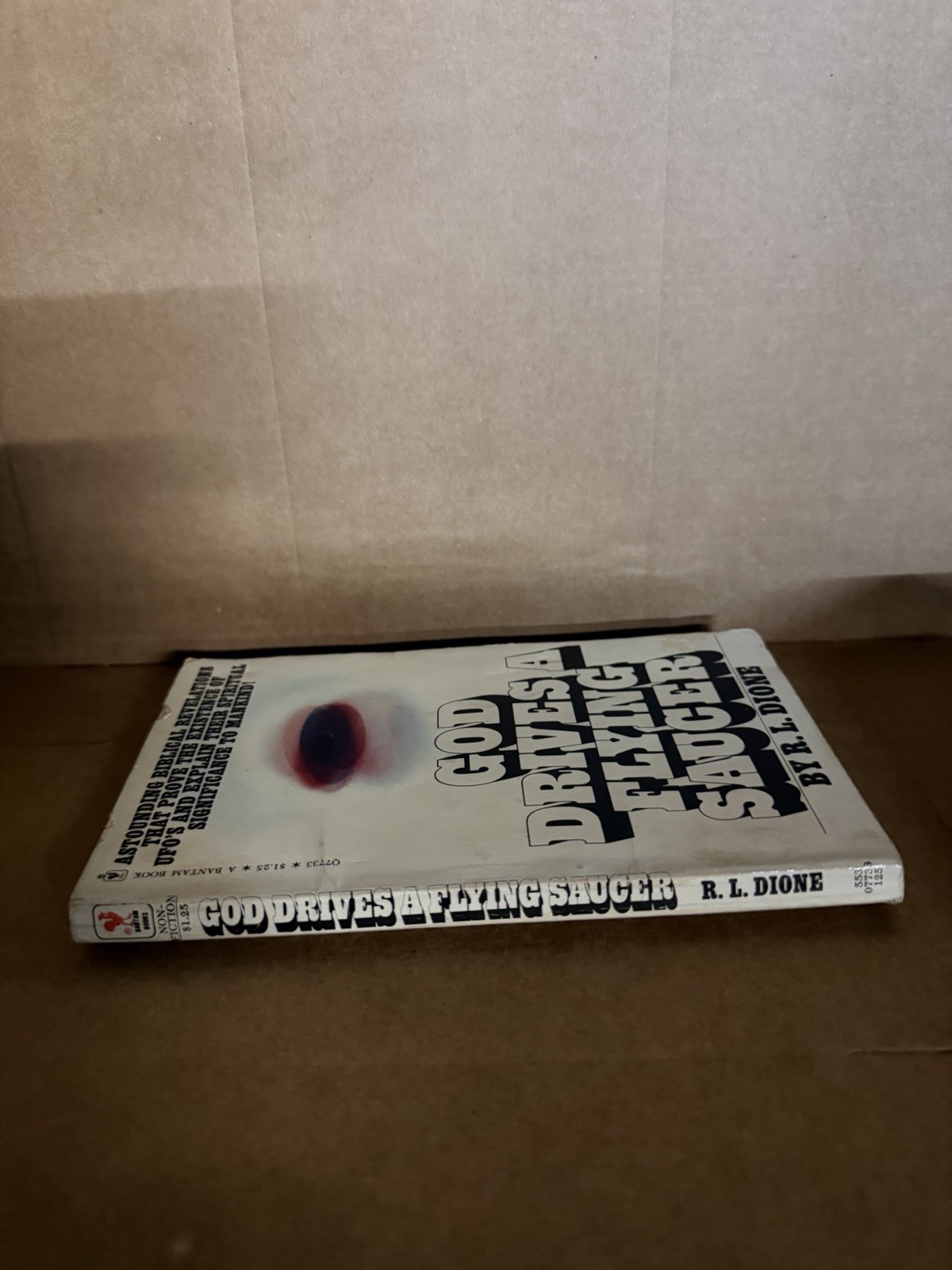 God Drives a Flying Saucer R. L. Dione Paperback 1973 Bantam UFOs & Bible Truth