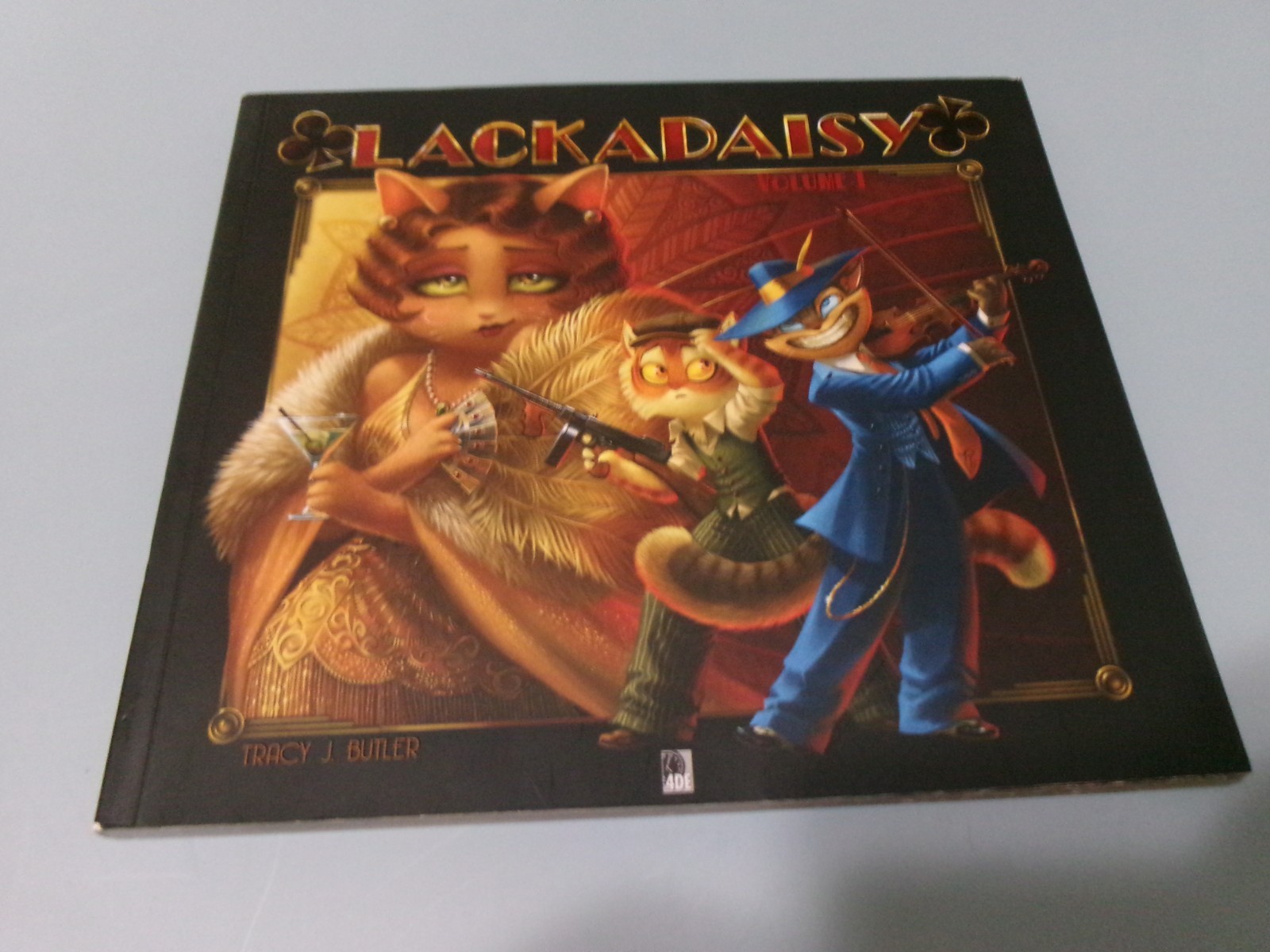 Lackadaisy Volume 1 / Tracy J. Butler 2010 4th Dimension Entertainment Paperback