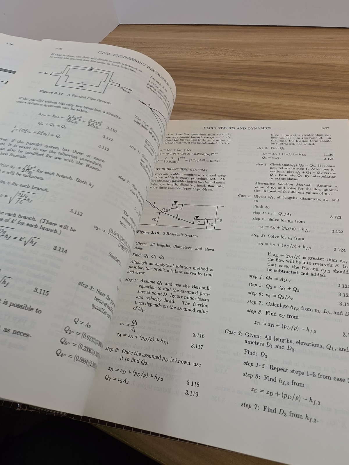 CIVIL ENGINEERING REFERENCE MANUAL (ENGINEERING REVIEW By Michael R Lindeburg