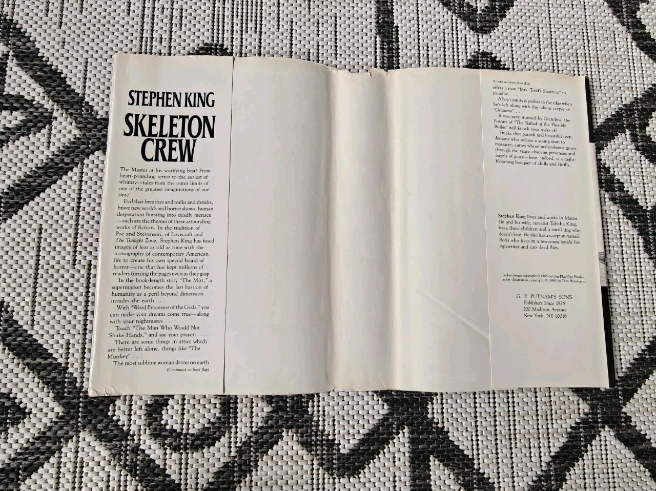 Skeleton Crew by Stephen King Hardcover Book HBDJ Copyright 1985 Bce HB 1 R