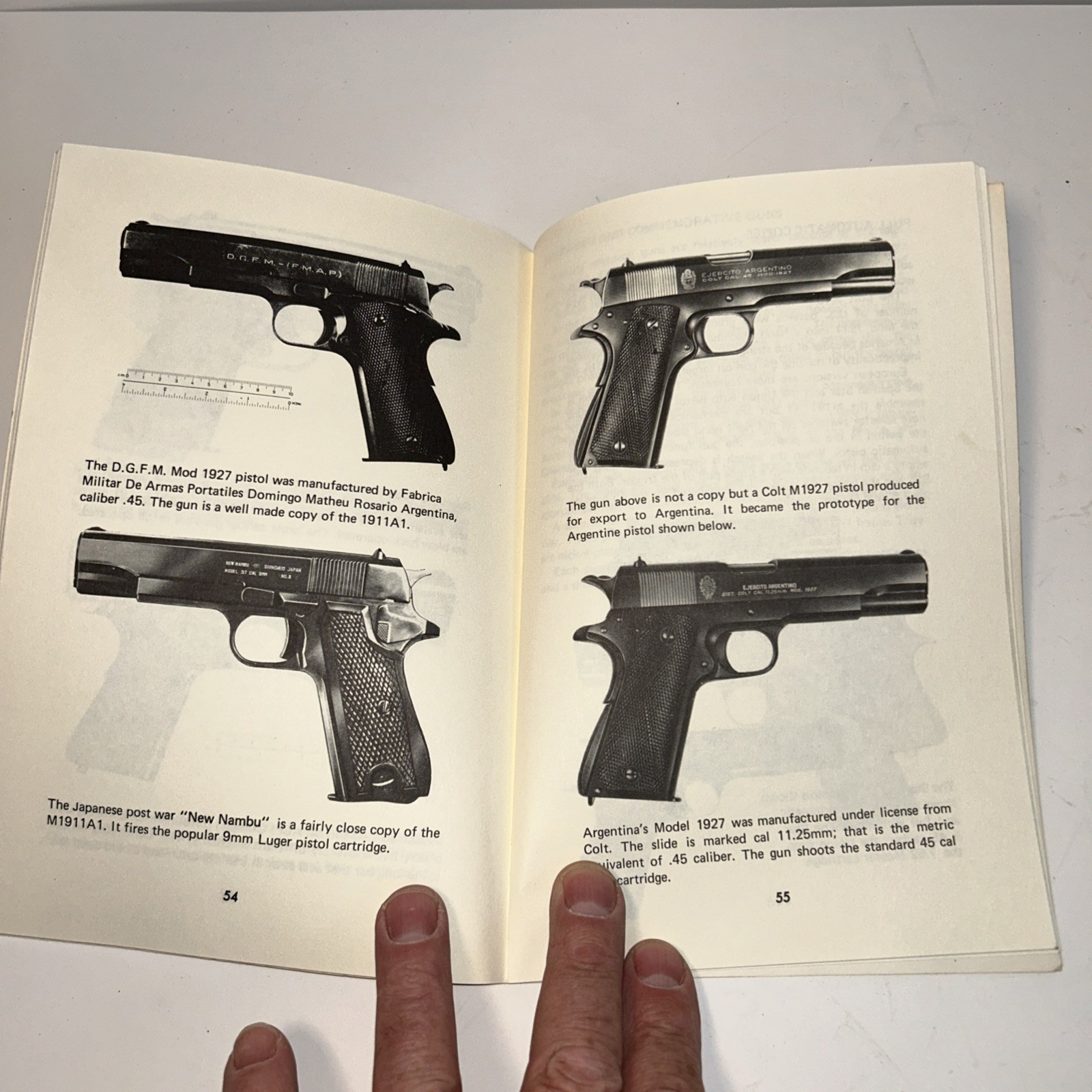 KNOW YOUR .45 AUTO PISTOLS: MODELS 1911 AND A1 By E. J. Hoffschmidt Great Cond.