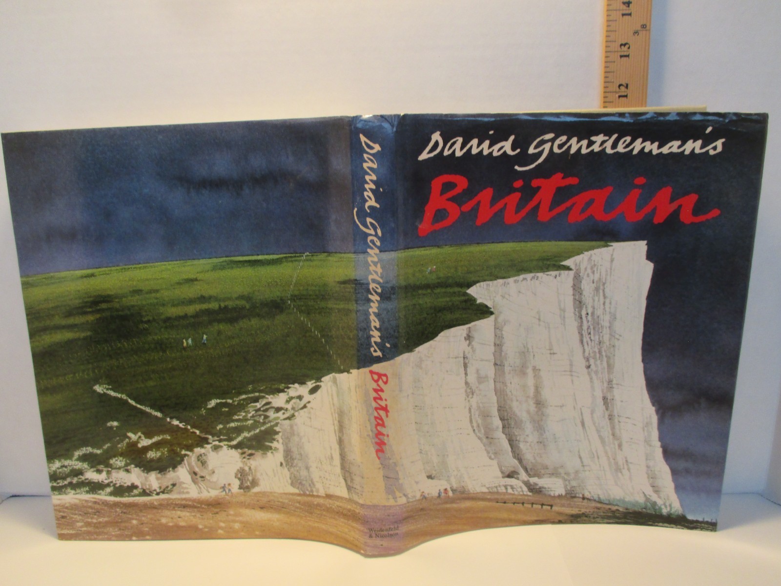 art book DAVID GENTLEMAN’S BRITAIN 1982 hc + dj Weidenfeld & Nicolson UK