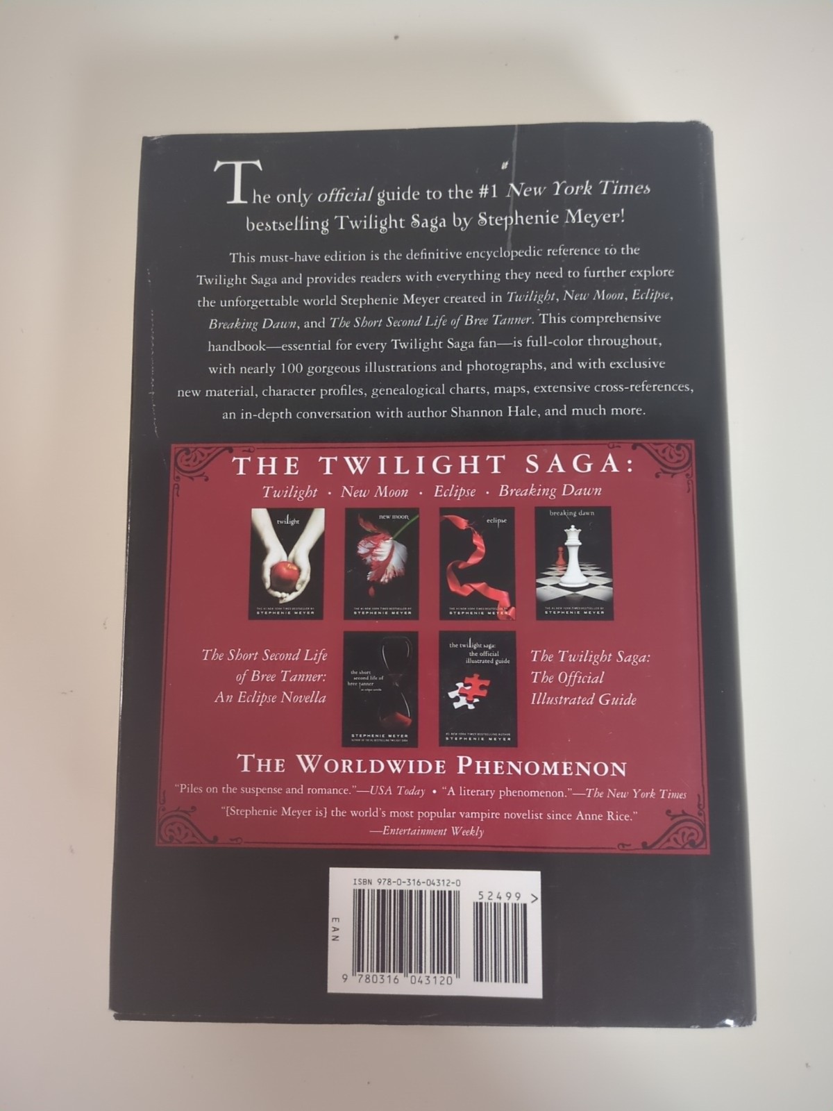 Twilight Saga Official Illustrated Guide 1st Printing HC w/ Dust Jacket Meyer