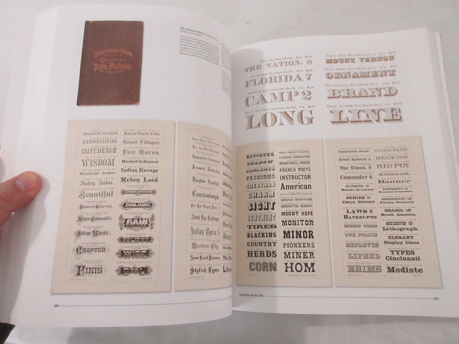 Type A Visual History Typefaces Graphic Styles Vol 1 1628-1900 Font Design