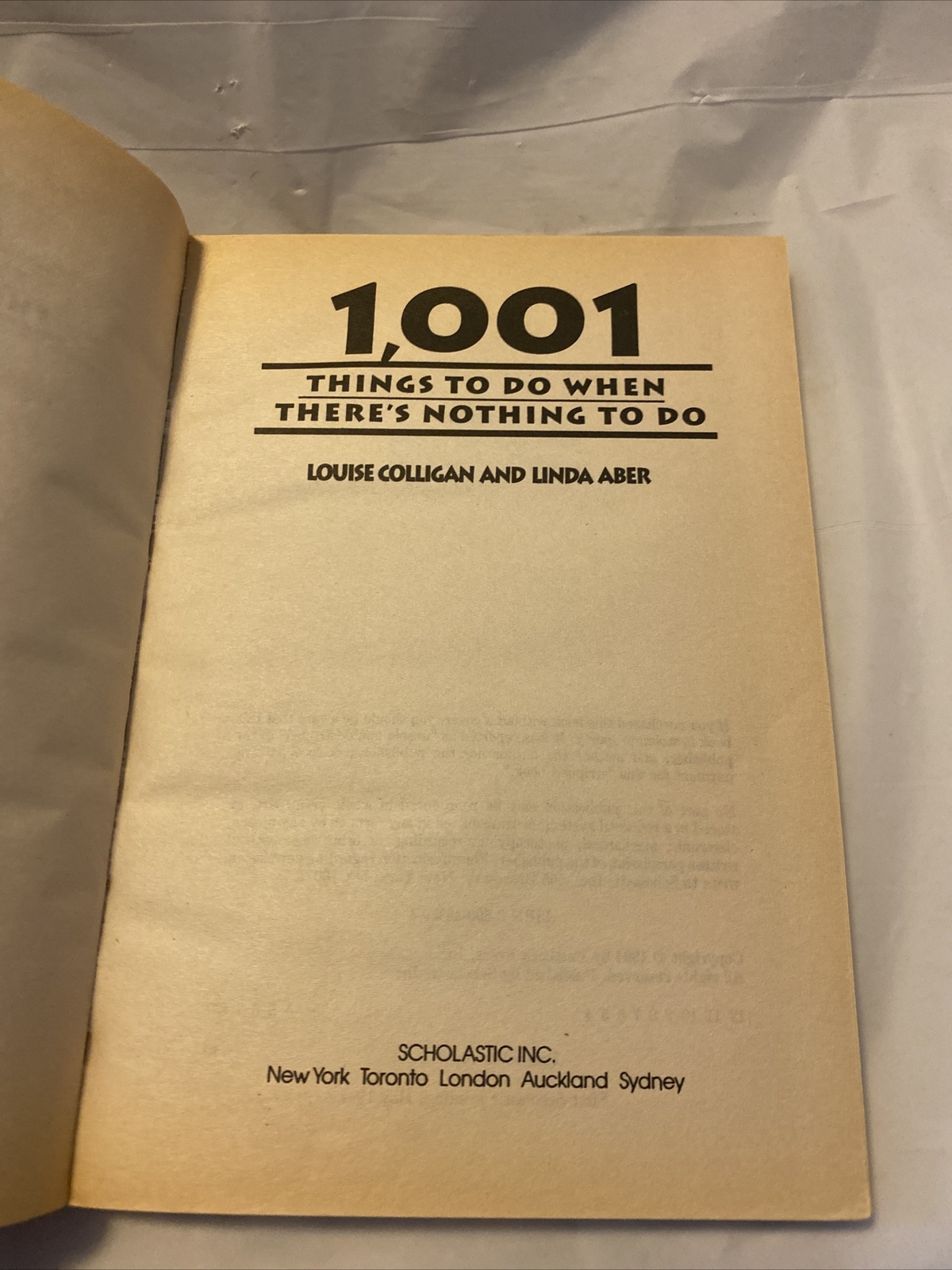 1,001 Things to Do When There’s Nothing to Do – Louise Colligan (PB, 1994)