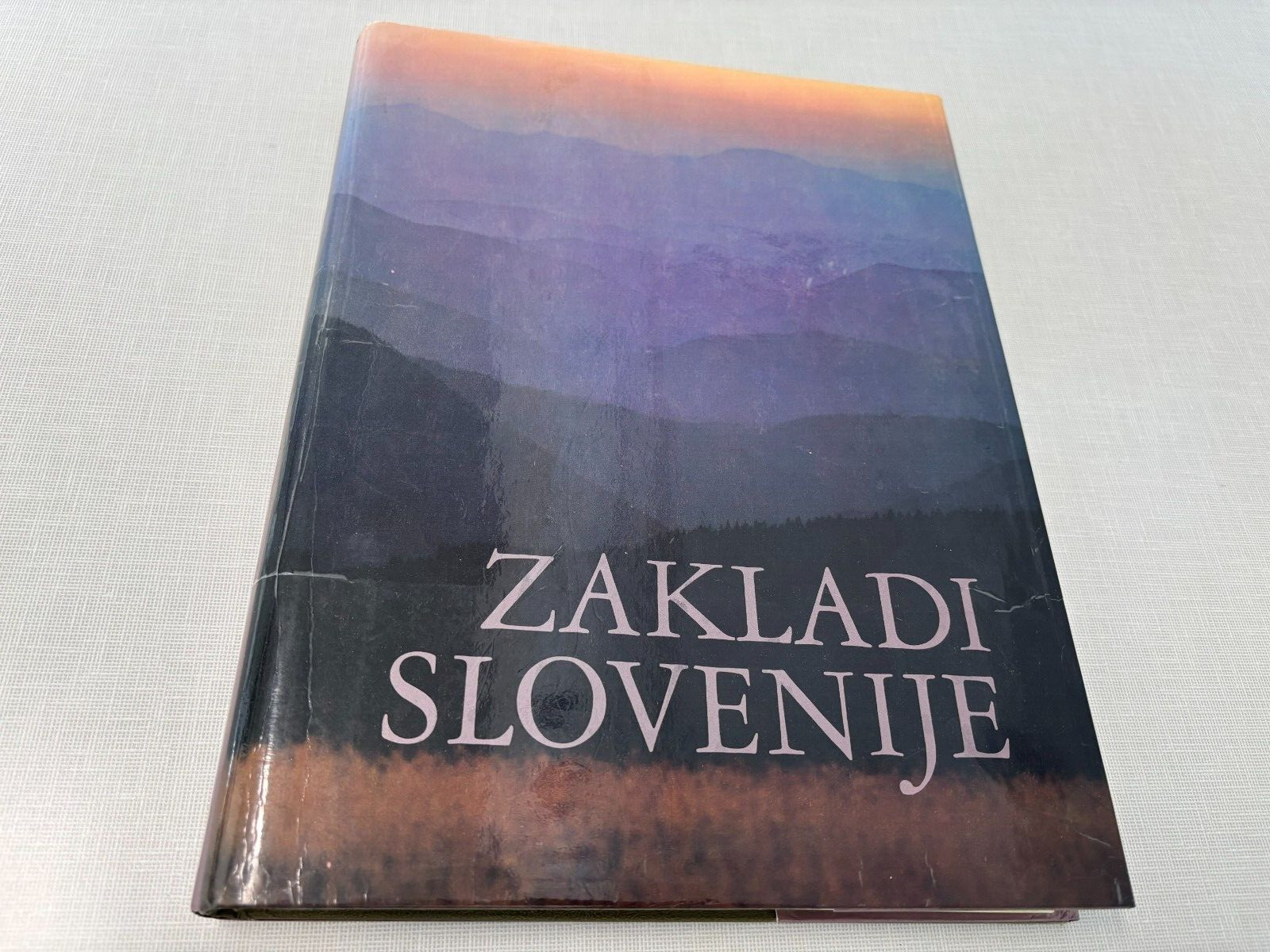 Zakladii Slovenije Cankarjeva Zalozba Slovenia LN- 1983 hdbk 11.75 x 8.75″