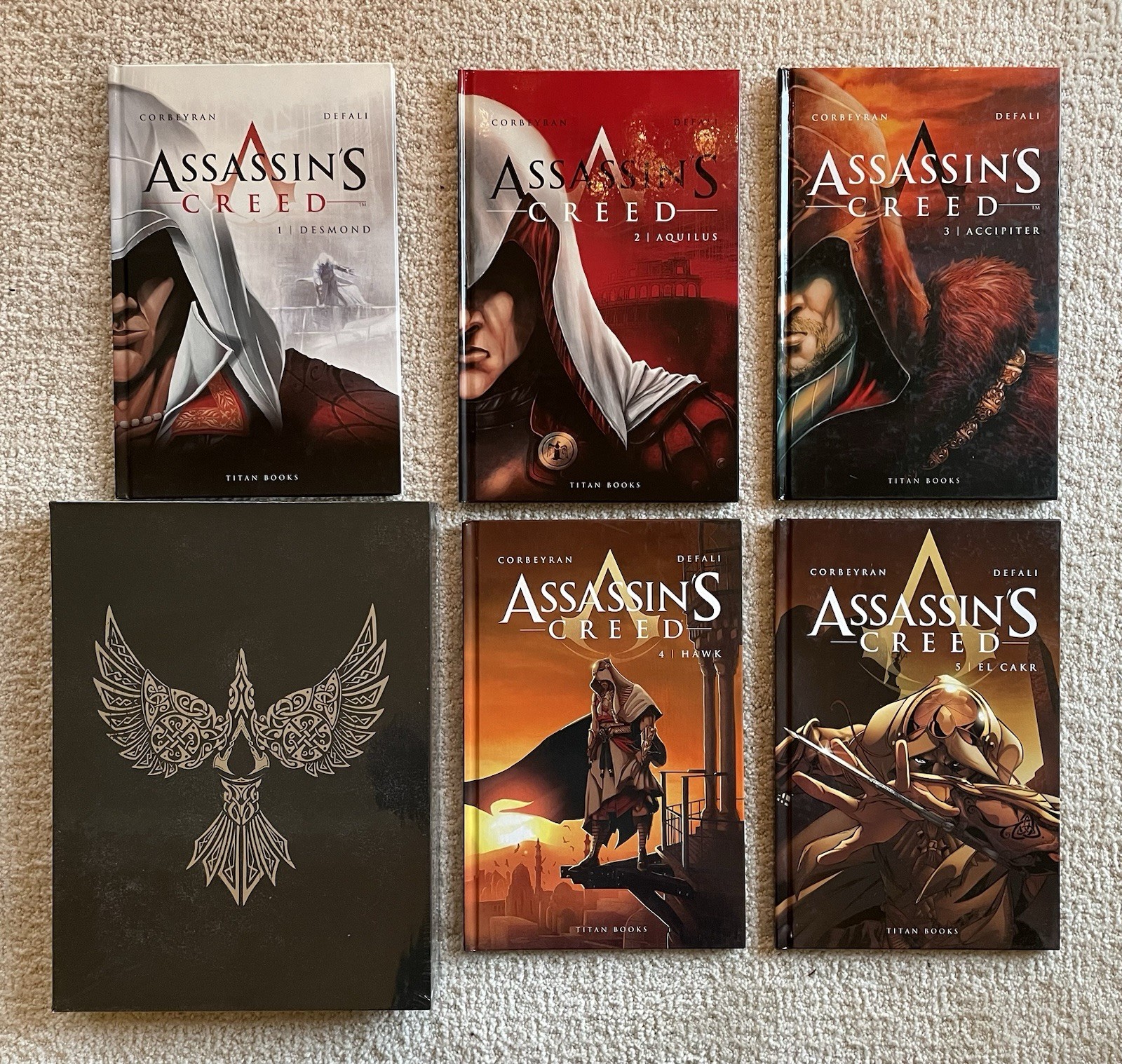Assassins Creed 1-5 Hardcover + Art of Assassin’s Creed Valhalla Deluxe Edition