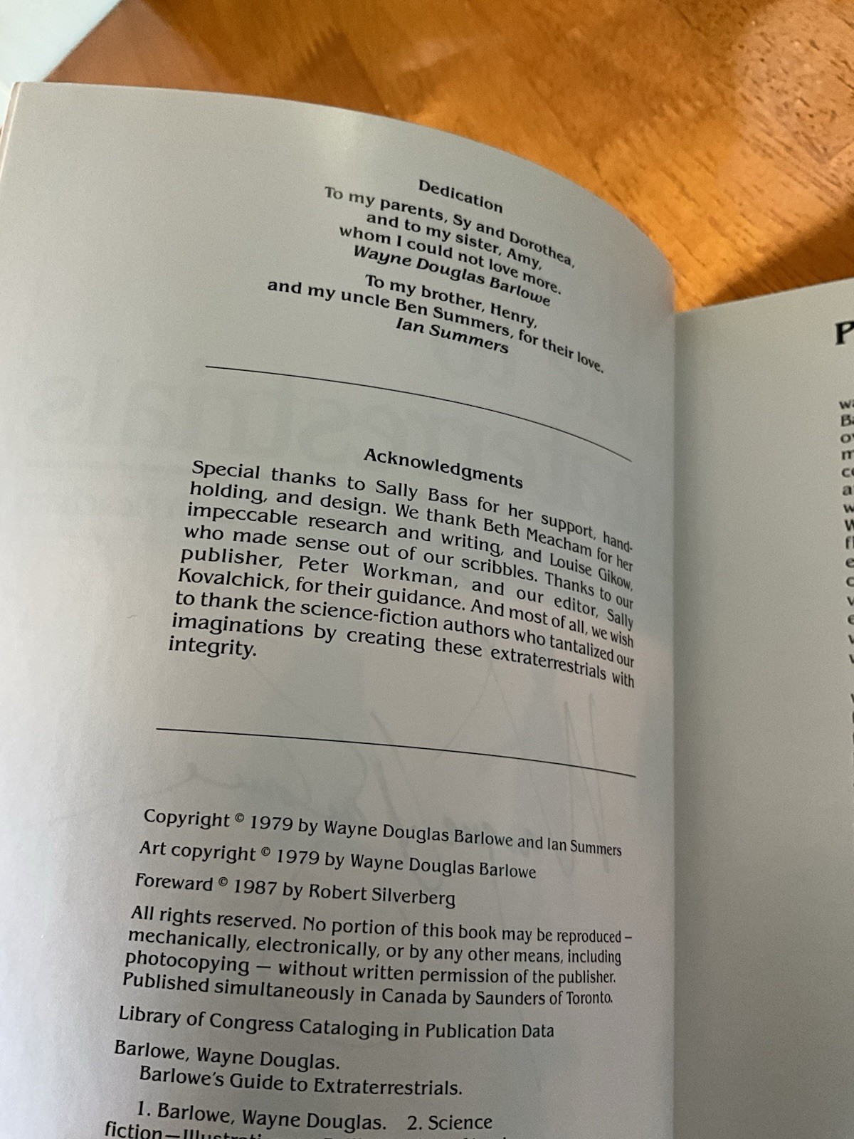 Signed BARLOW’S GUIDE TO EXTRATERRESTRIALS Full Color Identification WP 1987