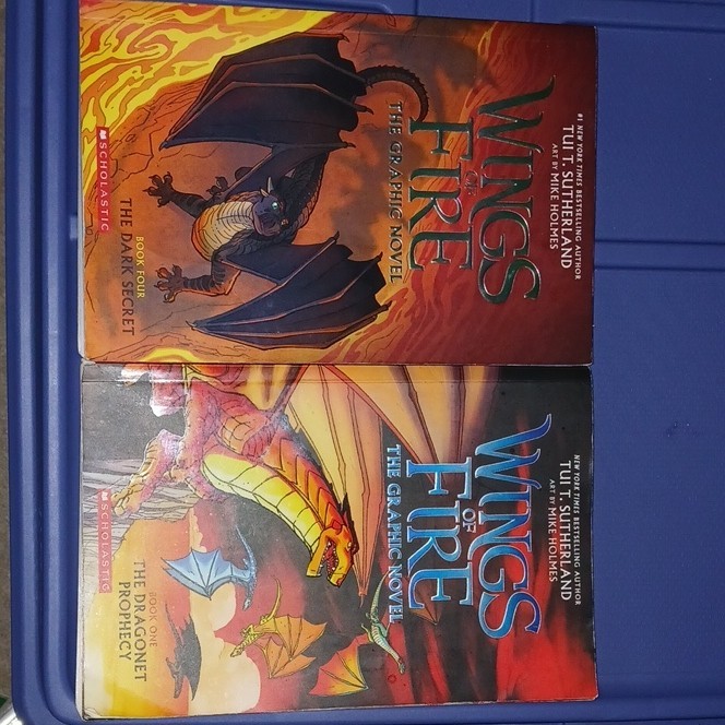 Tui T. Sutherland Wings of Fire Graphic Novel Paperback Lot: Books 1 & 4
