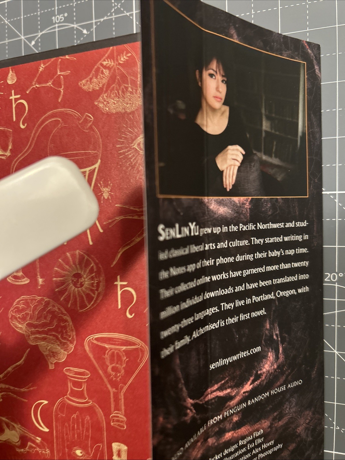 Alchemised – SenLinYu – 1st Edition and 1st Print – Near Fine