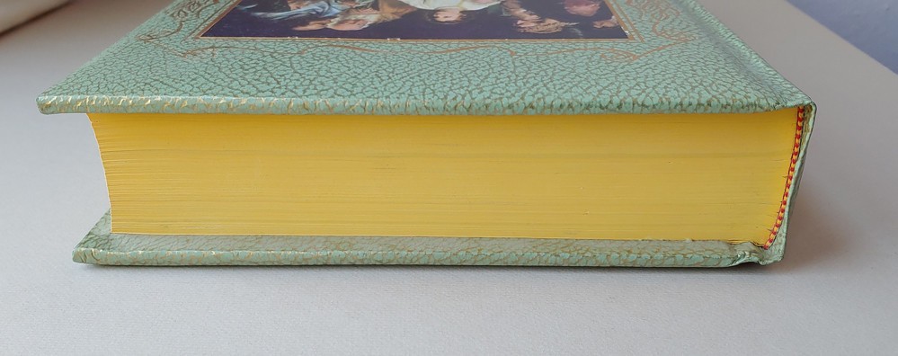 Vintage Holy Bible Catholic Heirloom Edition 8.75×11.5″ The New American Bible