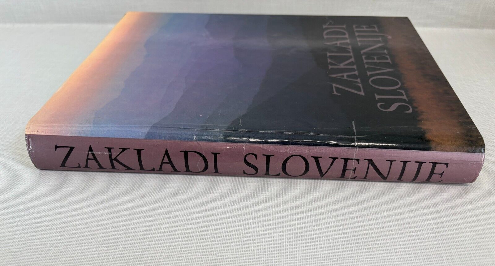 Zakladii Slovenije Cankarjeva Zalozba Slovenia LN- 1983 hdbk 11.75 x 8.75″