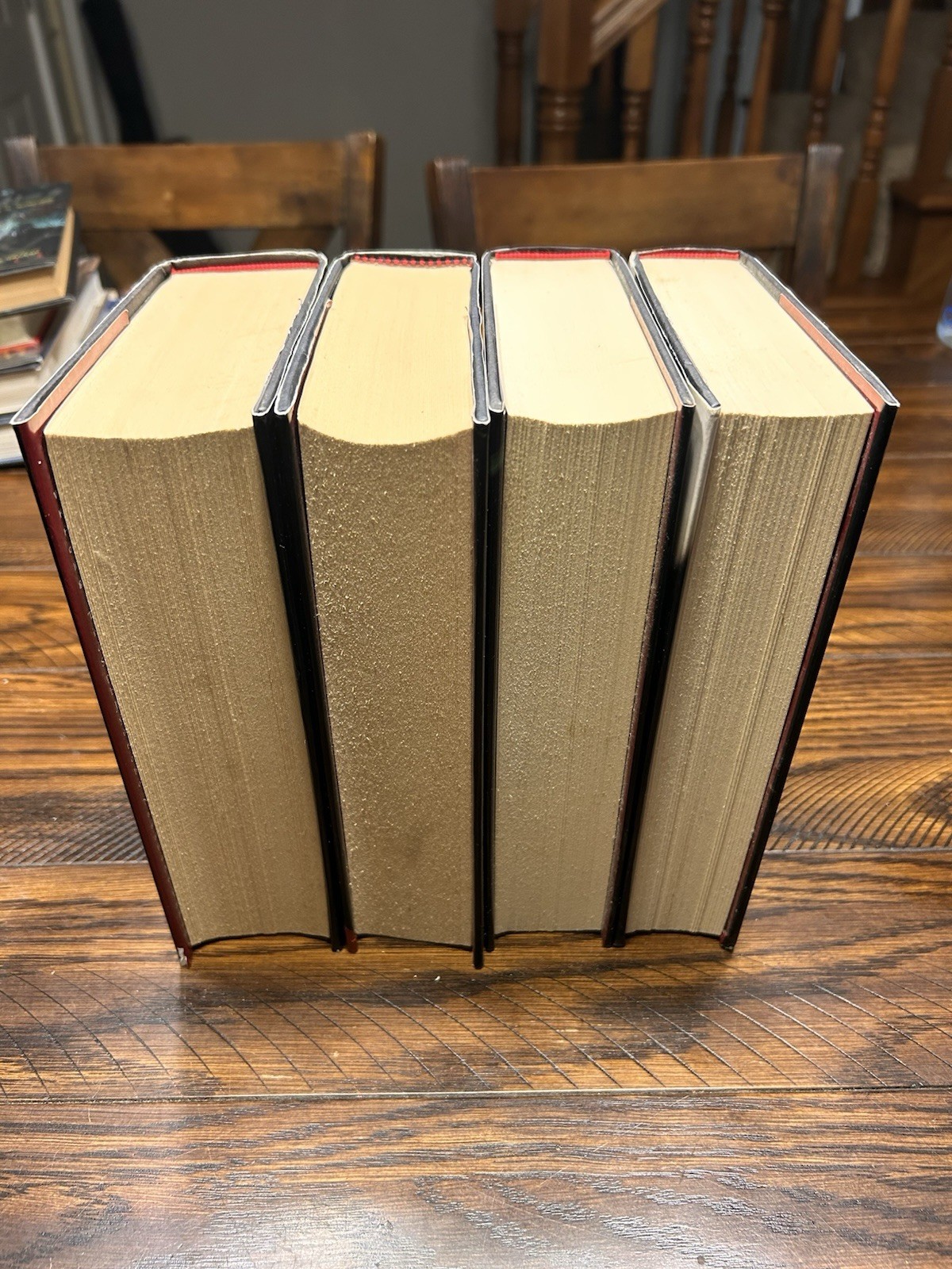Twilight Saga 4 Book Set Stephenie Meyer Twilight New Moon Eclipse Breaking Dawn