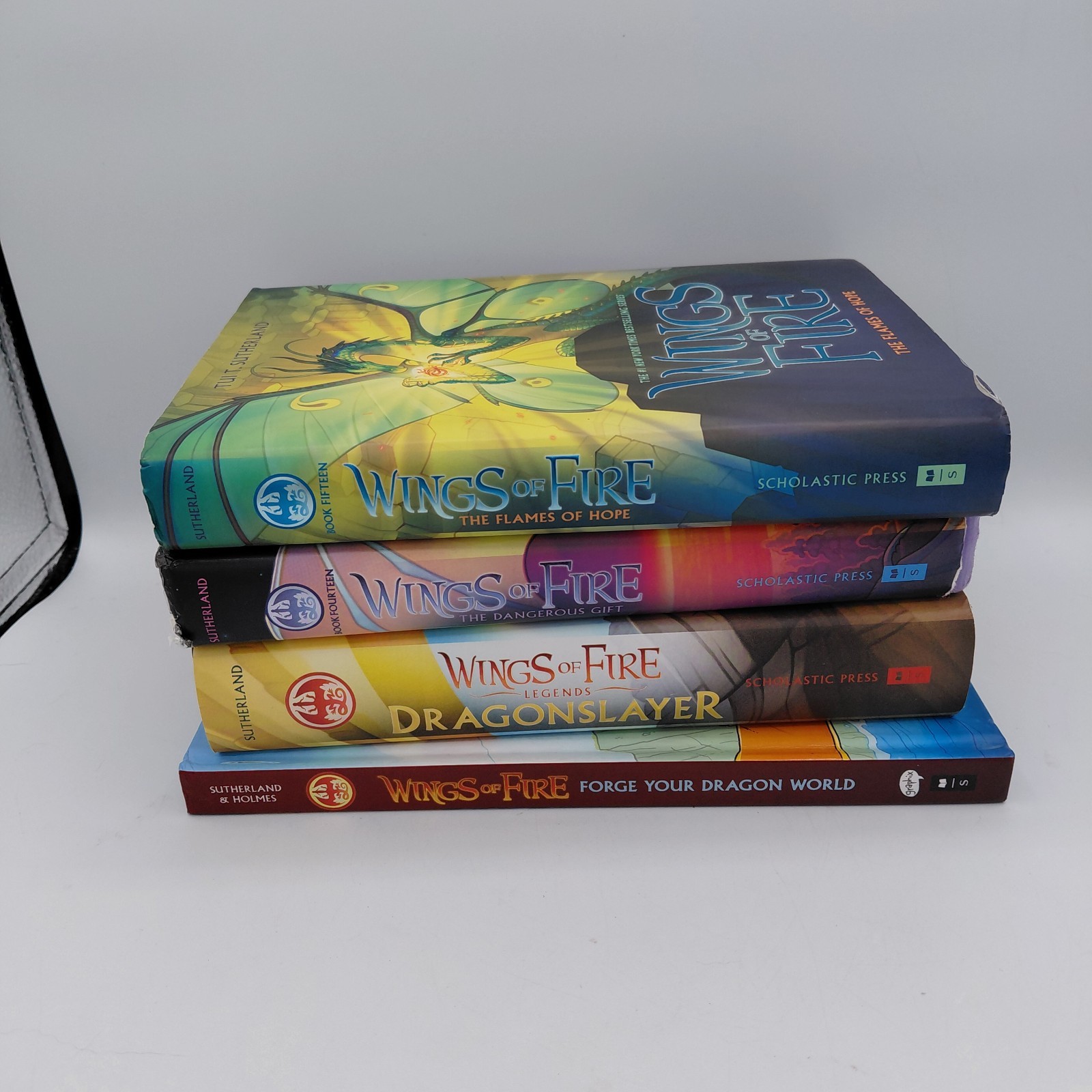 Wings of Fire Hardcover Book Set Lot of 4 by Tui T. Sutherland YA Fantasy Series