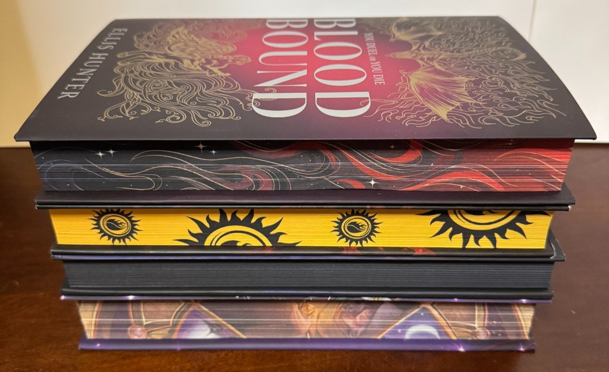 Special Edition Sprayed Edge Fantasy HC Bundle Blood Bound Shadow