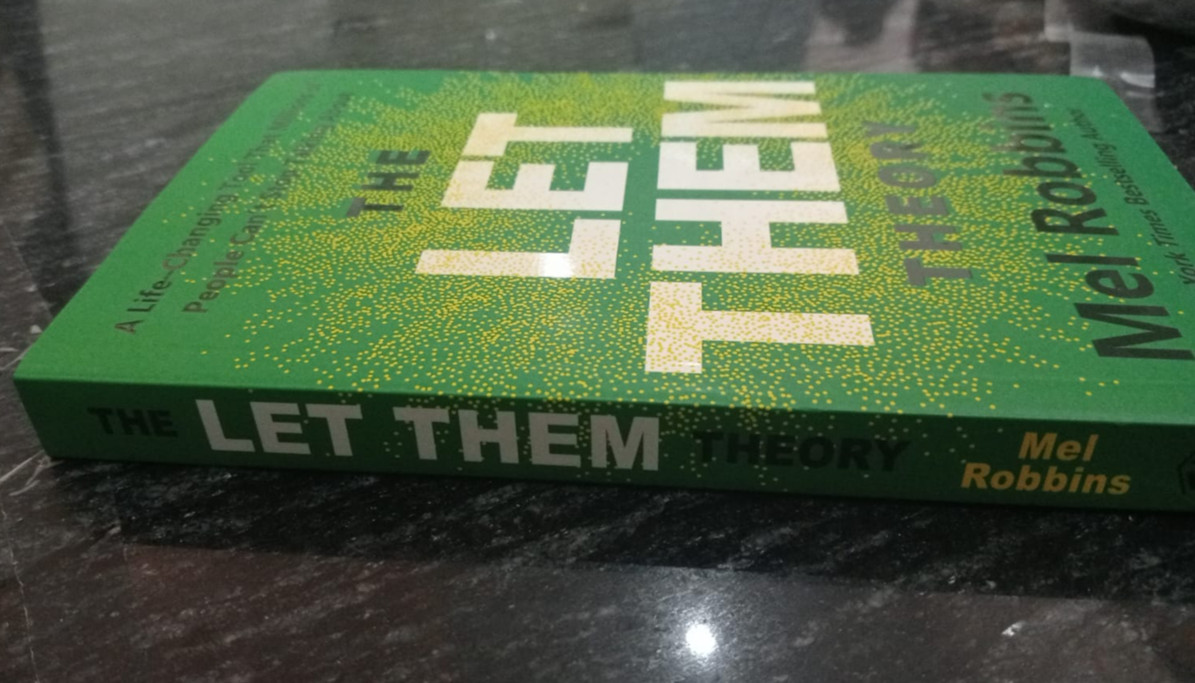 LET THEM Theory By Brand NEW Mel Robbins,English Paperback FreeSHIPP