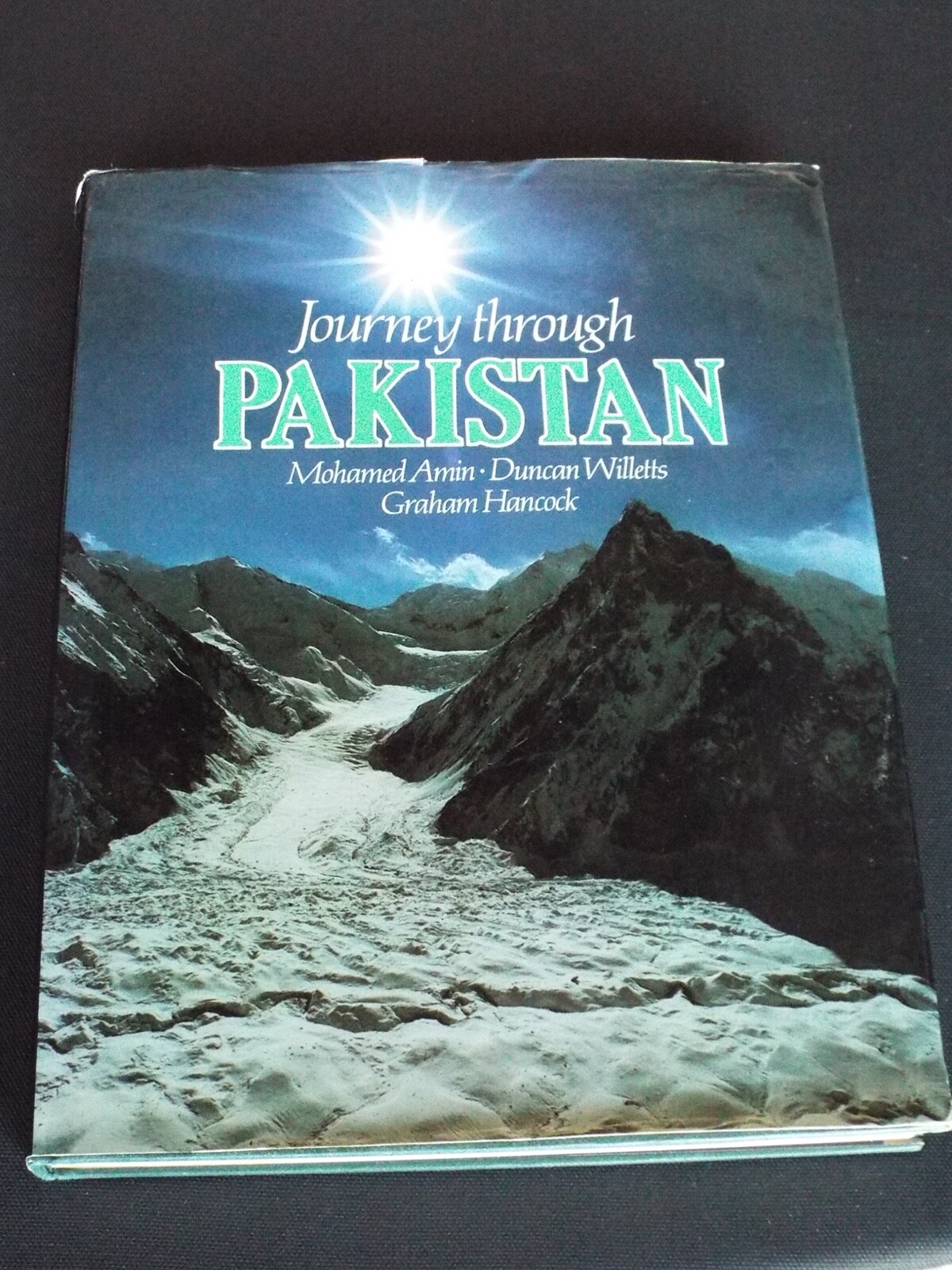 Journey Through Pakistan by Mohamed Amin – Large Hardcover with Dust Jacket