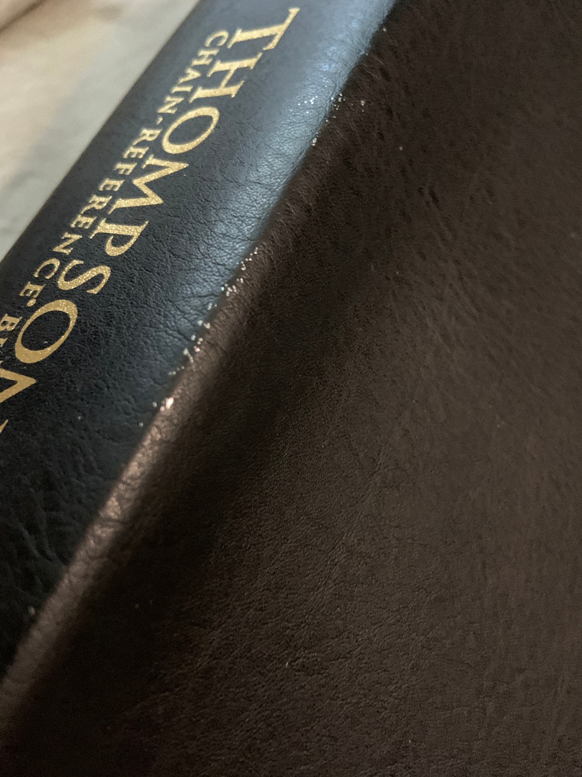 Thompson Chain Reference Bible – NKJV- Zondervan- Black Bonded Leather -1997