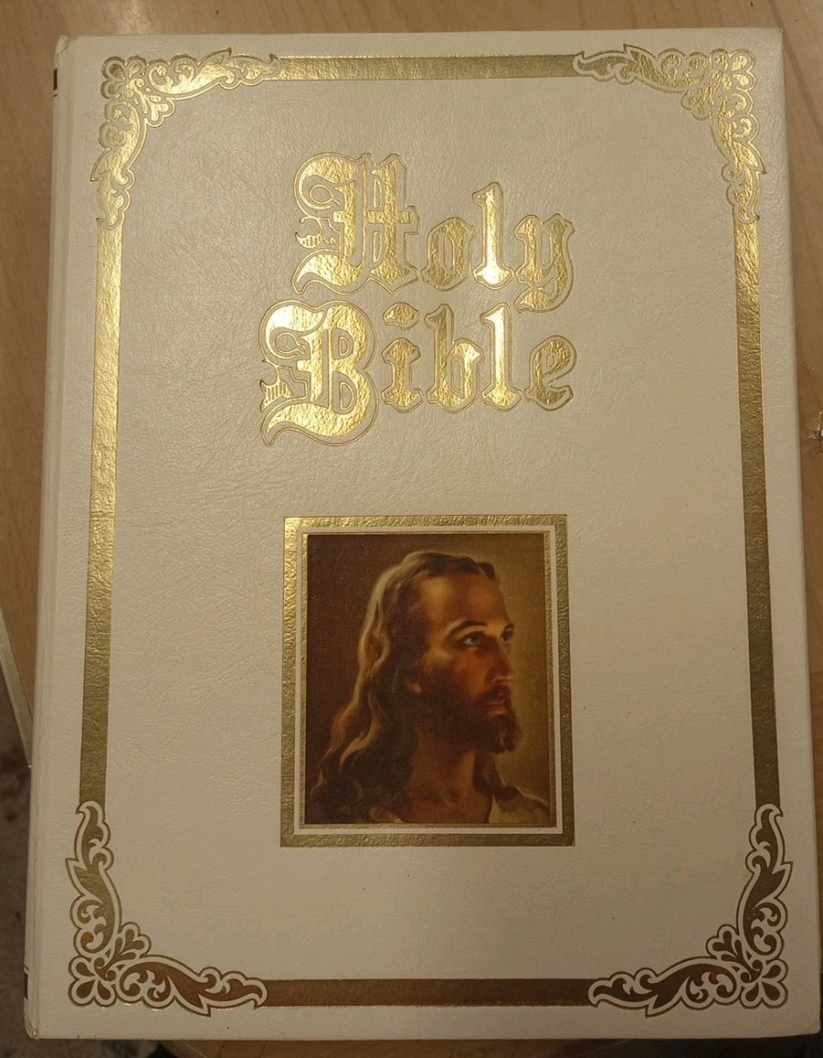 Vintage 1971 Regency White Holy Bible KJV Pictures Red Letter Edition 11.25″