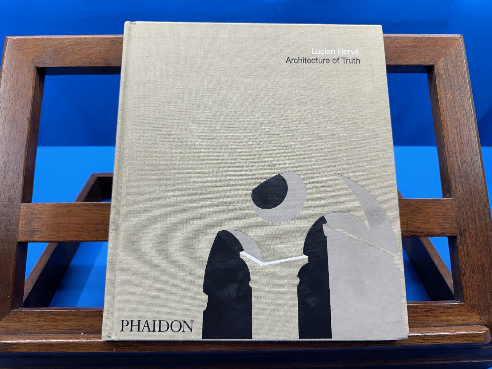 Architecture of Truth: The Cistercian Abbey of Le Thoronet- Lucien Herve