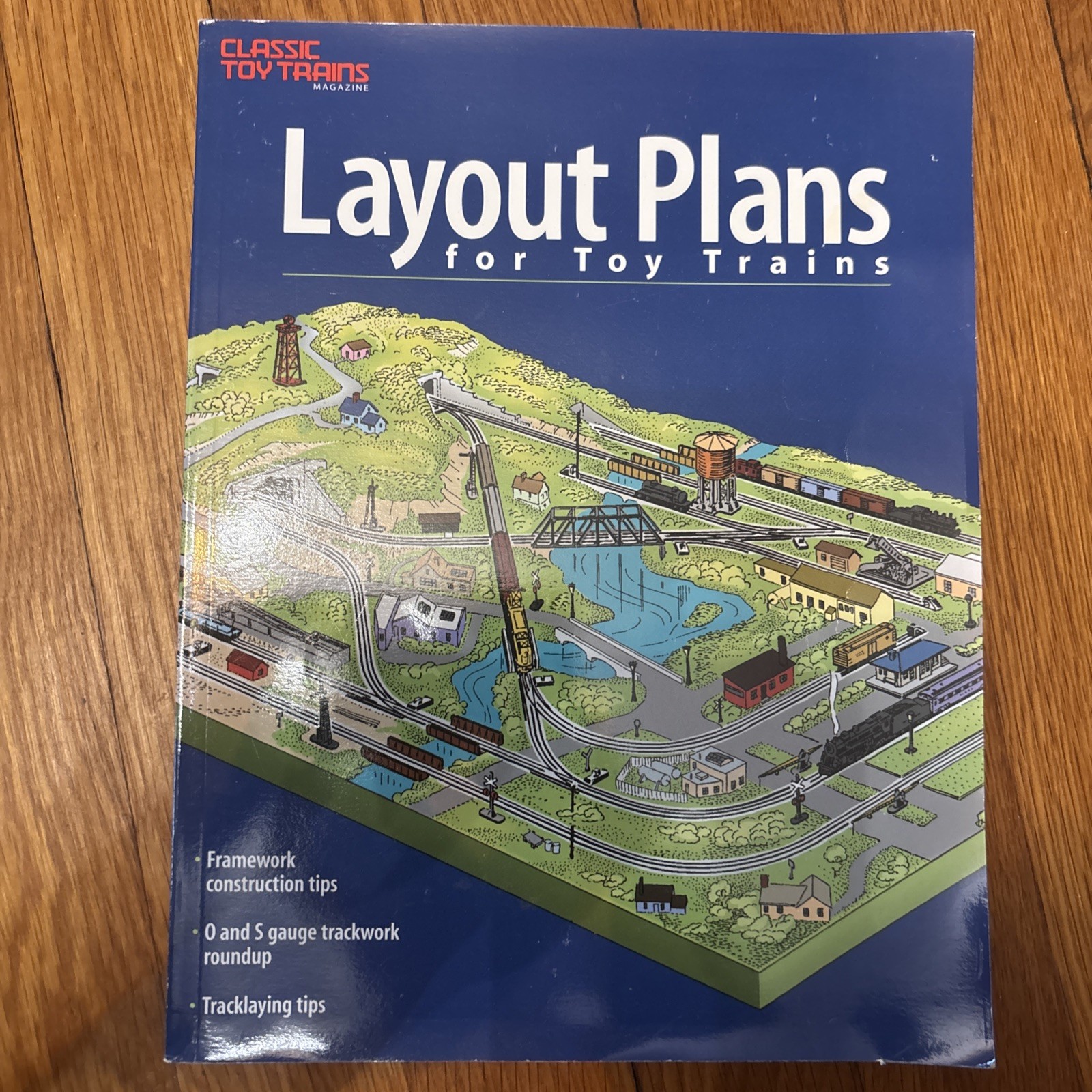 Layout Plans for Toy Trains by Kalmbach Publishing Co. Staff (2001, Trade…