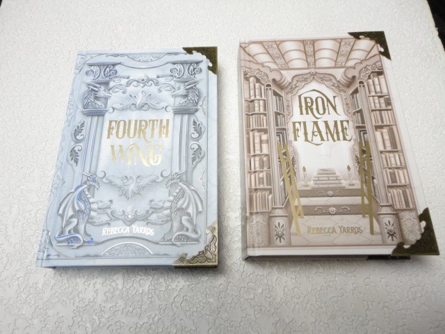 Fourth Wing SIGNED & Iron Flame Bookish Box Luxe Edition Rebecca Yarros Overlays