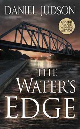 The Water’s Edge – Paperback, by Judson Daniel – Very Good