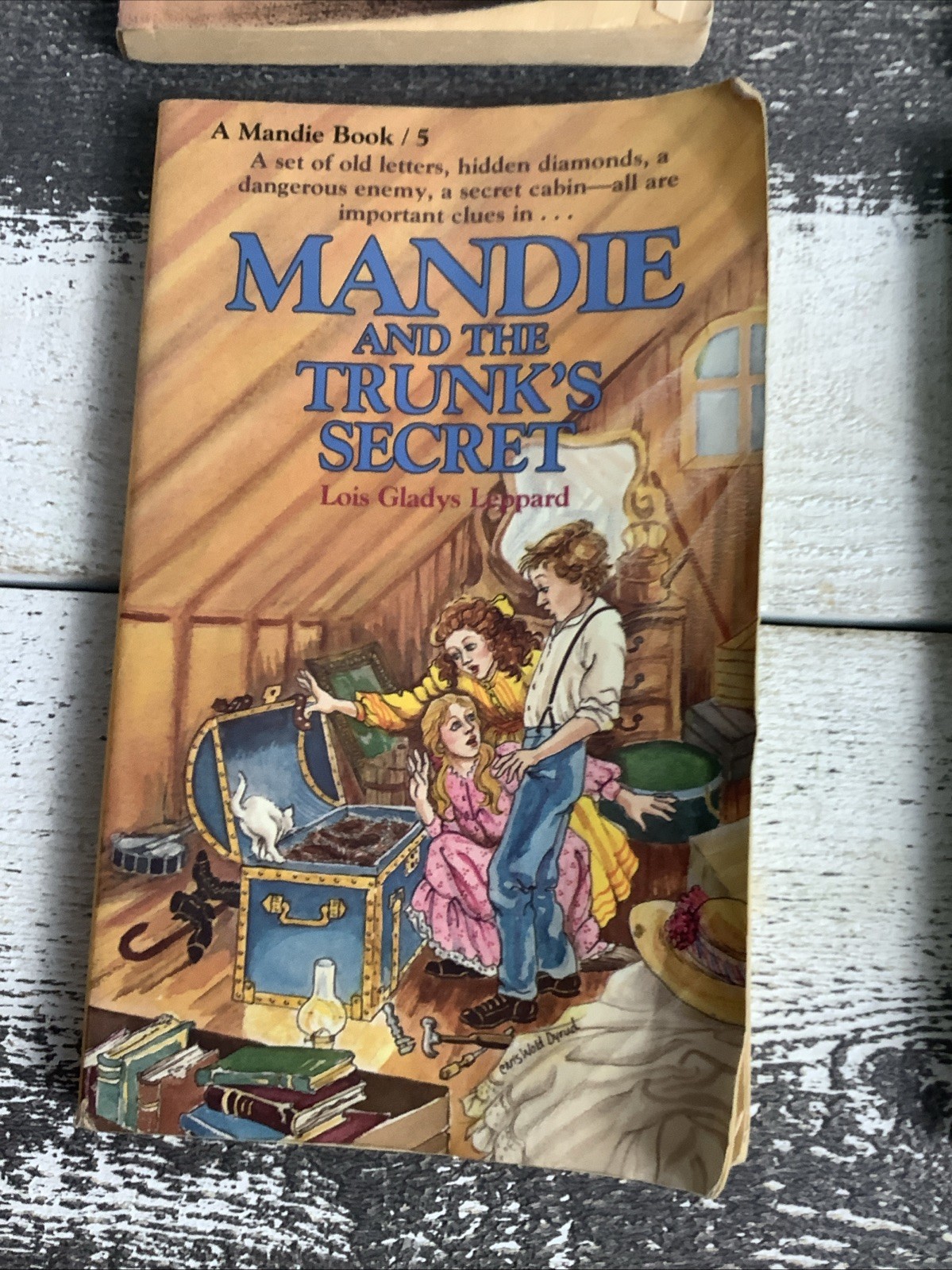 A Mandie Book 7 In Total, Books 1,2,3,5,6,9.16