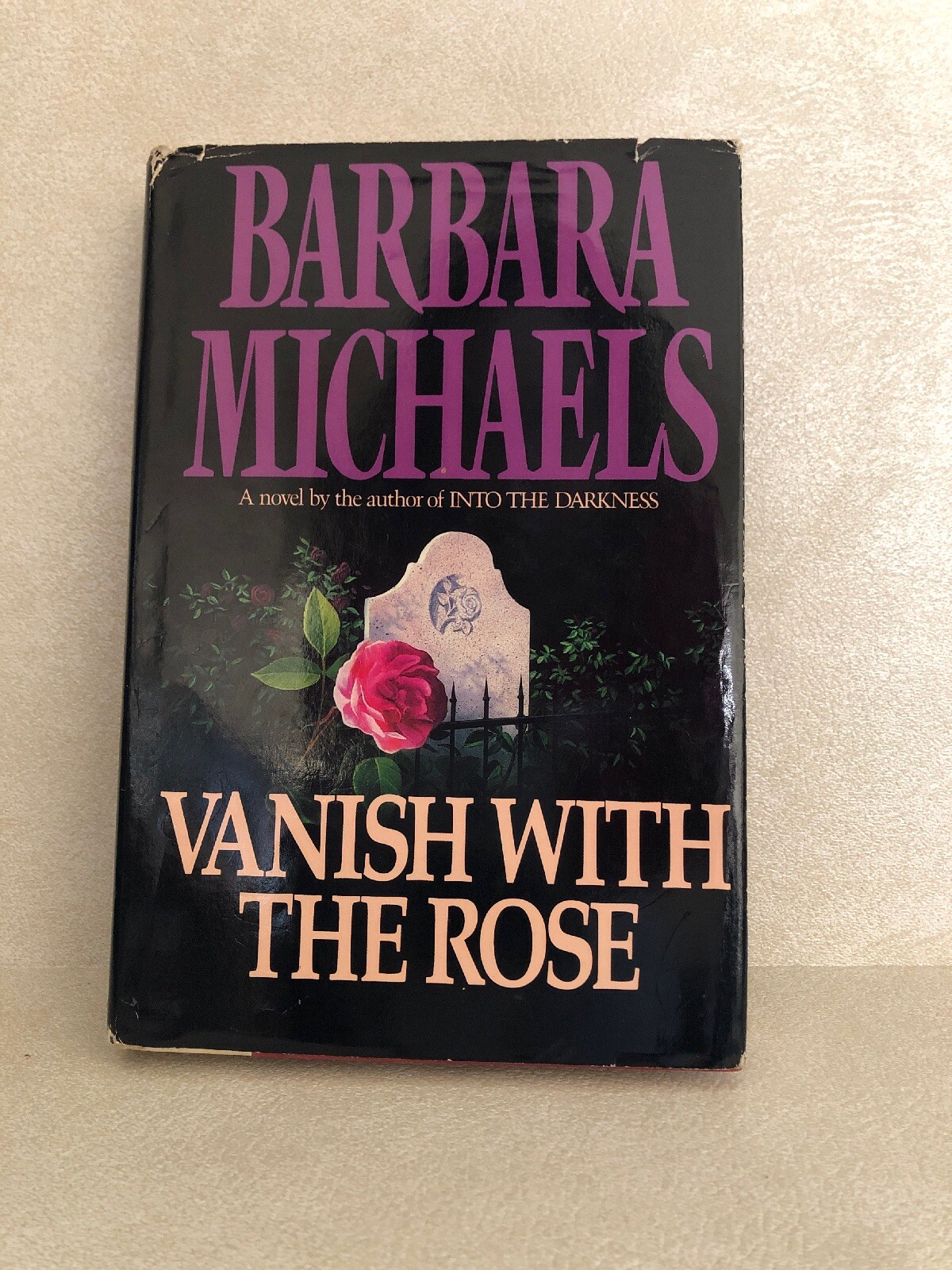 Vanish with the Rose by Barbara Michaels (1992, Hardcover)