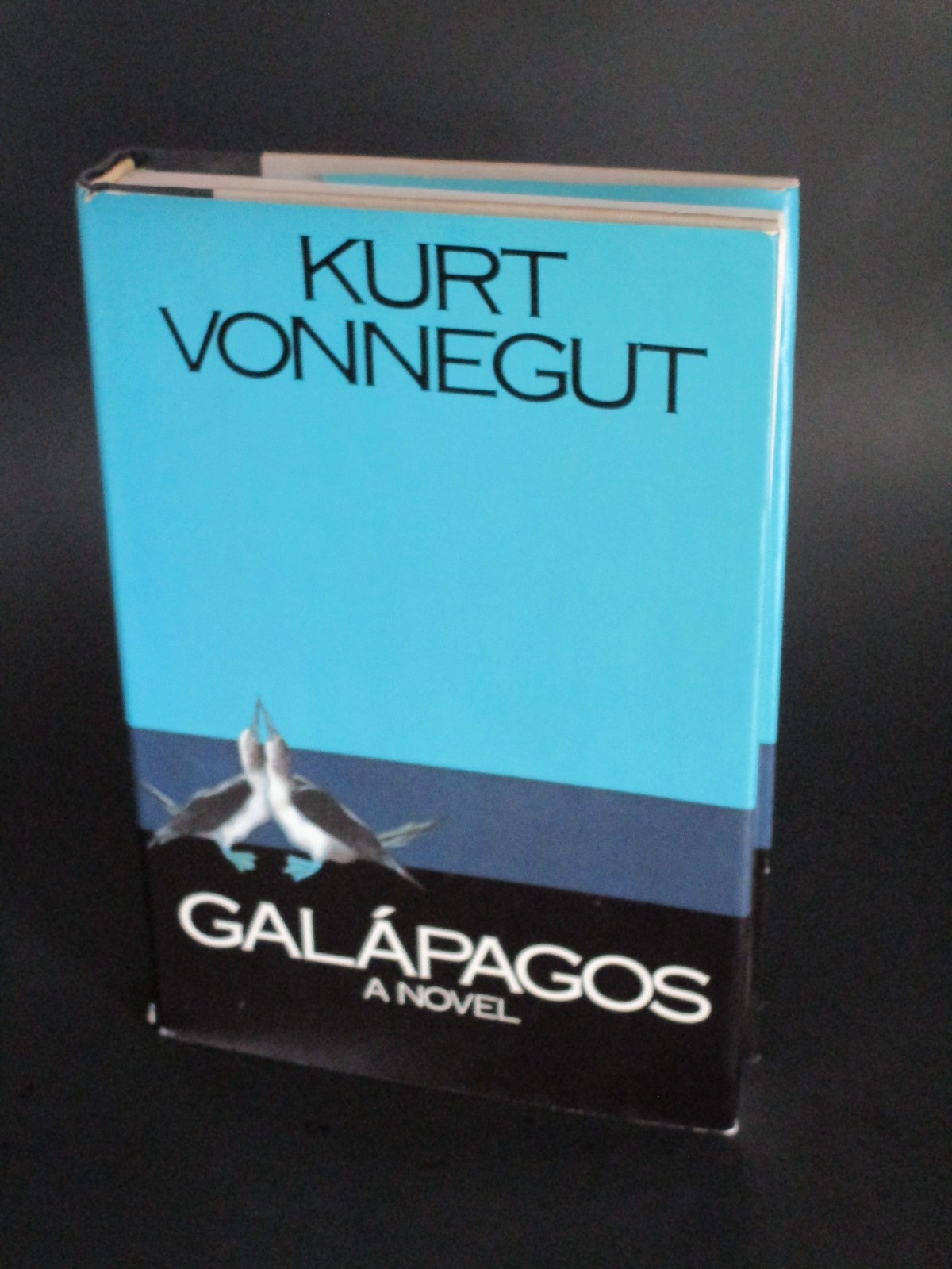 Galapagos by Kurt Vonnegut. First Edition & 1st Printing. (1985, Hardcover)