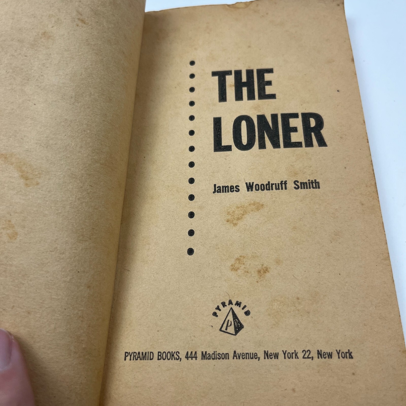 James Woodruff Smith – The Loner (Pyramid, 1959) PB Paperback Western