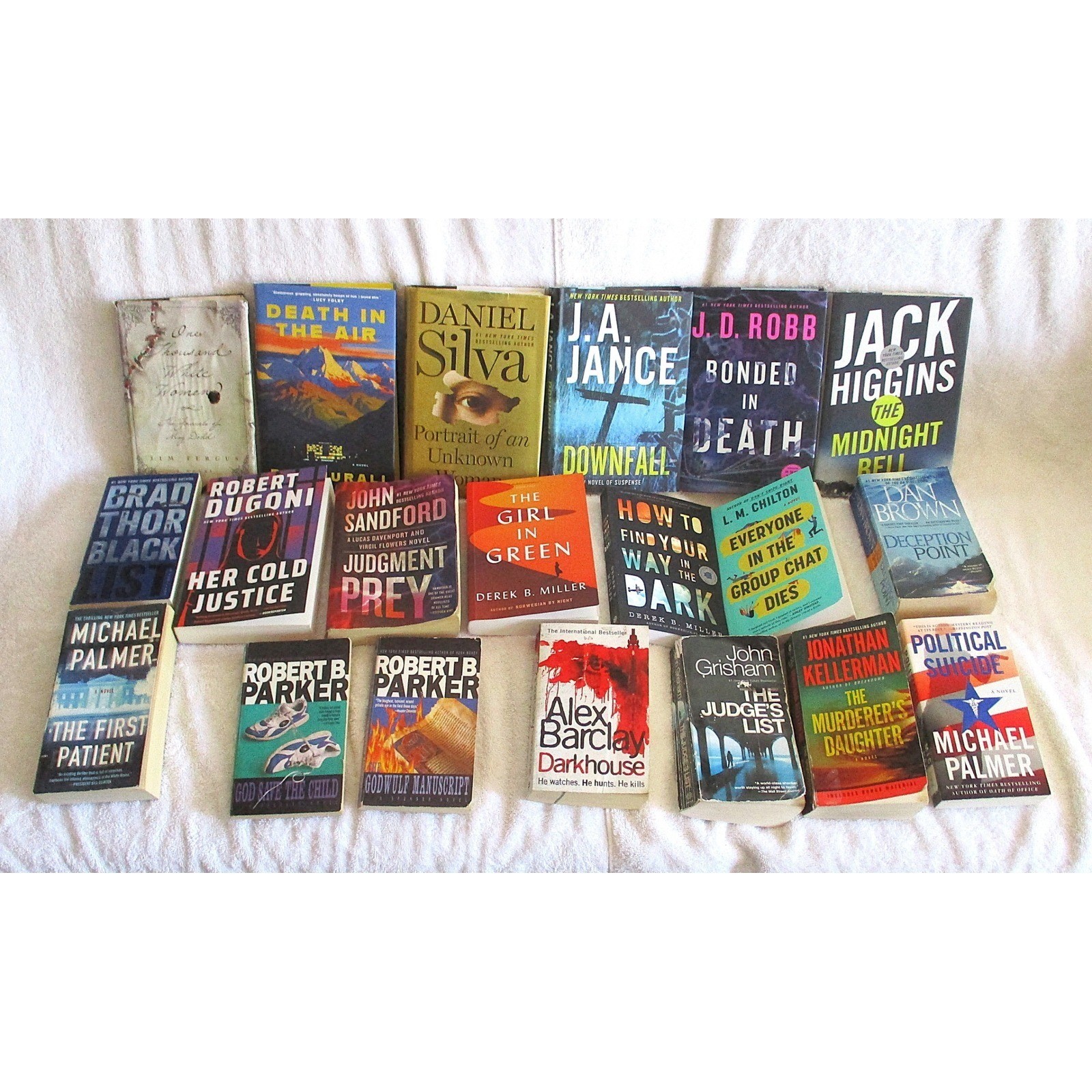 Mystery Thriller Book Lot 20 Titles John Grisham Daniel Silva J.D. Robb Fiction