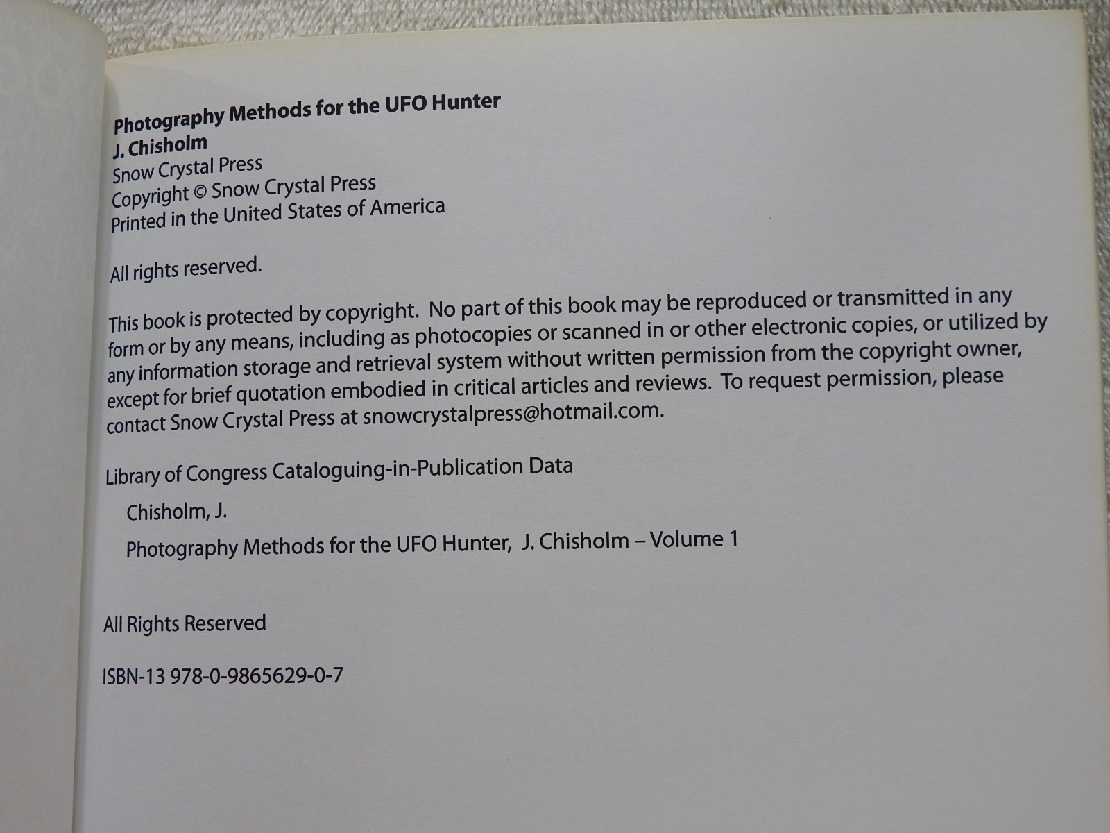 Photography Methods for the UFO Hunter by J. Chisholm 142 Page 1st Edition 👀*..