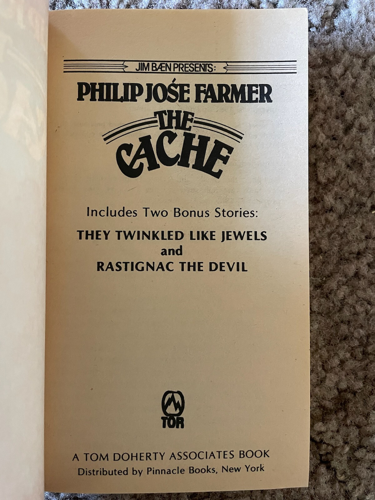 THE CACHE (Tor, 1981) + THE GREEN ODYSSEY (Sphere, UK, 1983) Philip Jose Farmer