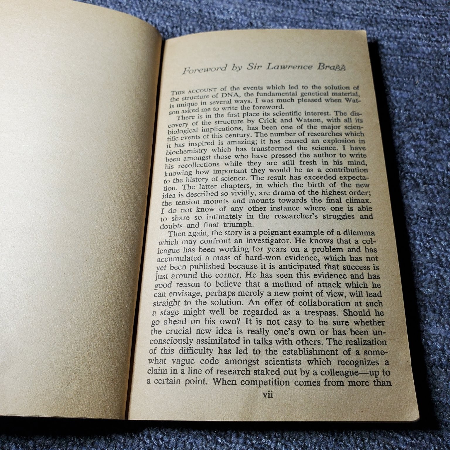 The Double Helix James D. Watson 1969 DNA Science Mentor Paperback Book