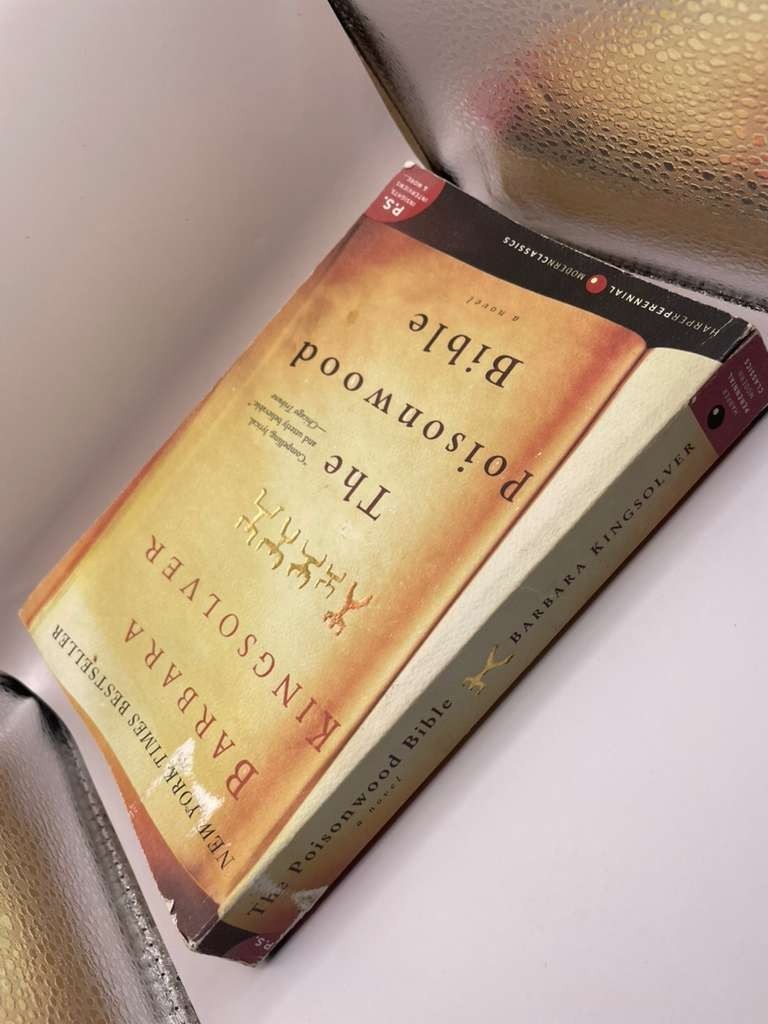 The Poisonwood Bible by Barbara Kingsolver – 1998 First Edition 1st Print VG