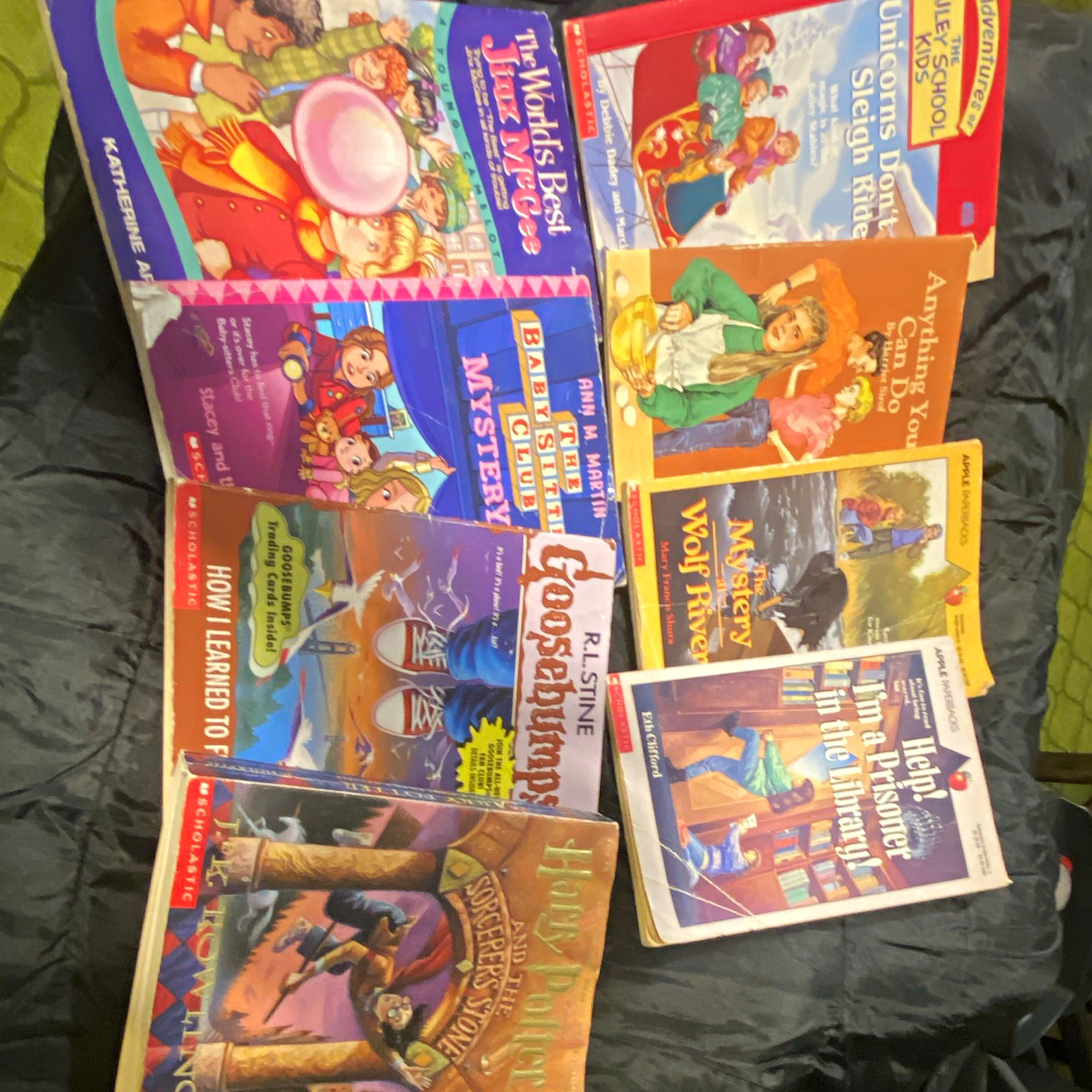 R.L. Stine Goosebumps Paperback Novel Ages 9-12 Scholastic Mystery Fiction