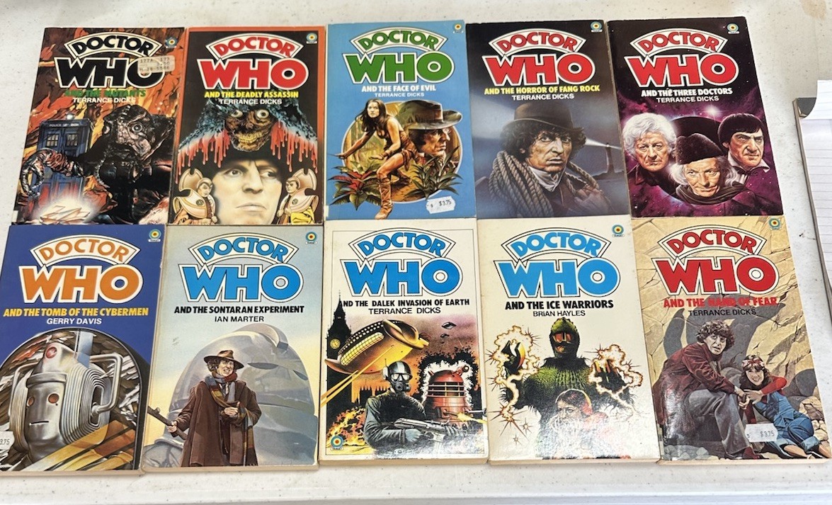 Vintage Doctor Who Target Paperback Book Lot – 10 Classic Adventures Lot #2