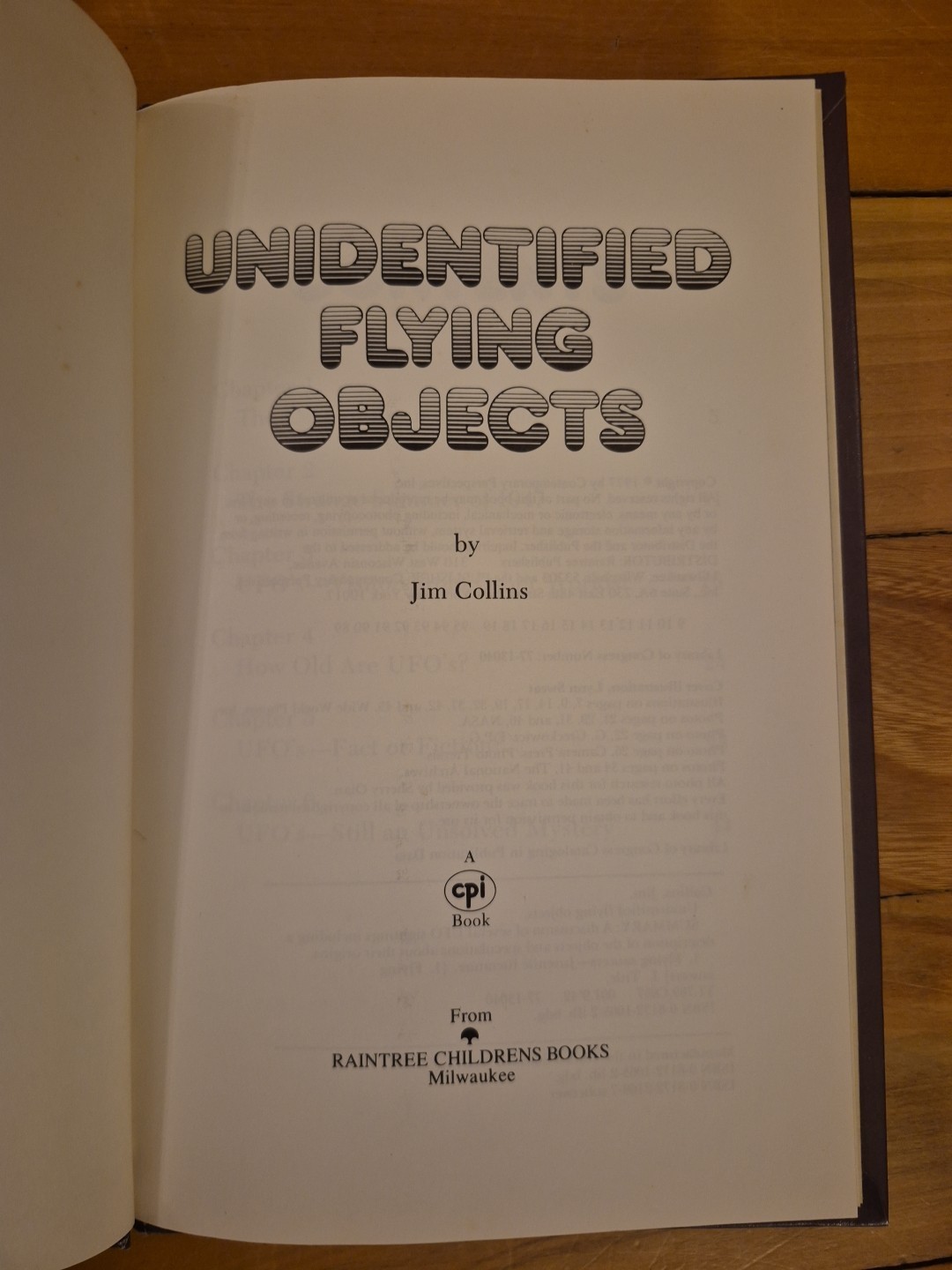 Unidentified Flying Objects by Jim Collins – 1977 Children Book UFO