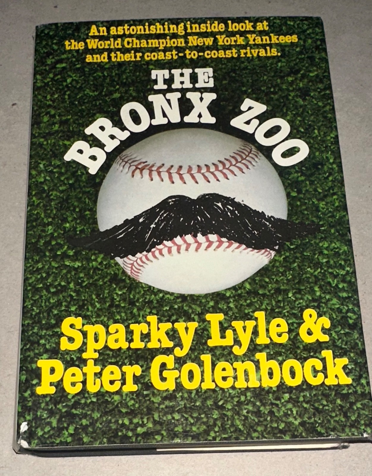 SPARKY LYLE SIGNED BOOK THE BRONX ZOO AUTOGRAPHED 1978 NEW YORK YANKEES HC