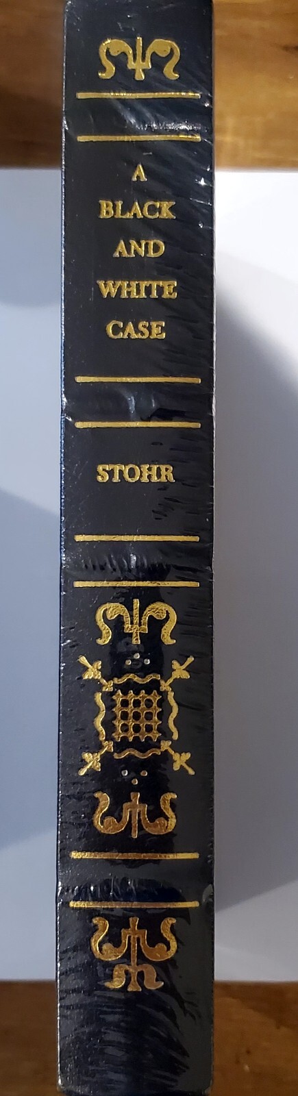 “A Black and White Case” by Greg Stohr, Notable Trials Library, Sealed