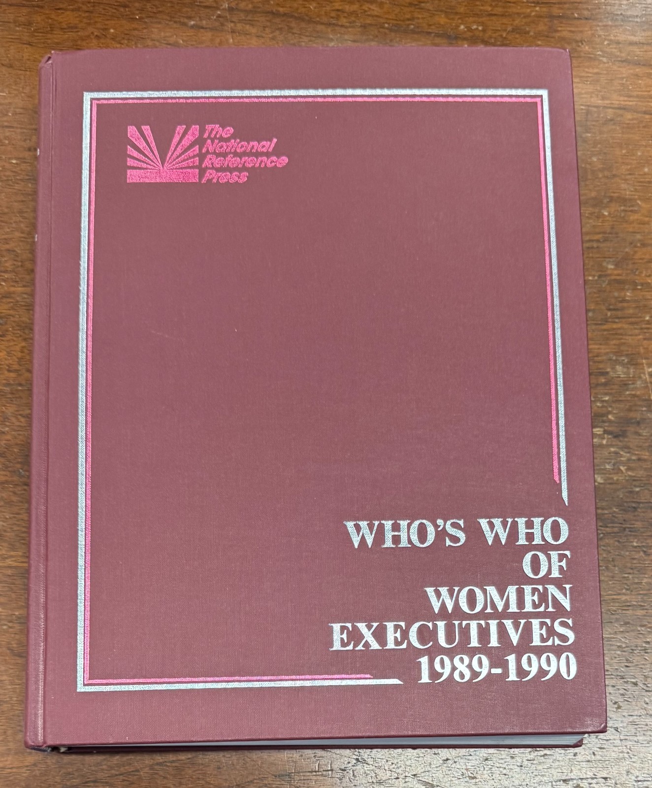 Who’s Who of Women Executives 1989-90 (1990 Hardcover)