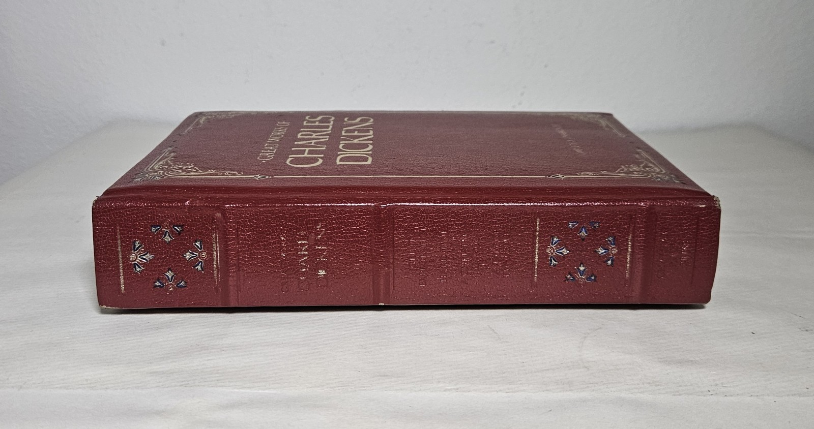 1987 Great Works of Charles Dickens Complete & Unabridged Gilted Leather Book