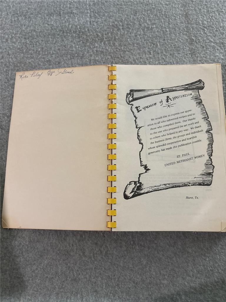 1978 Kitchen Keepsakes St Paul United Methodist Church Cookbook Hurst Texas