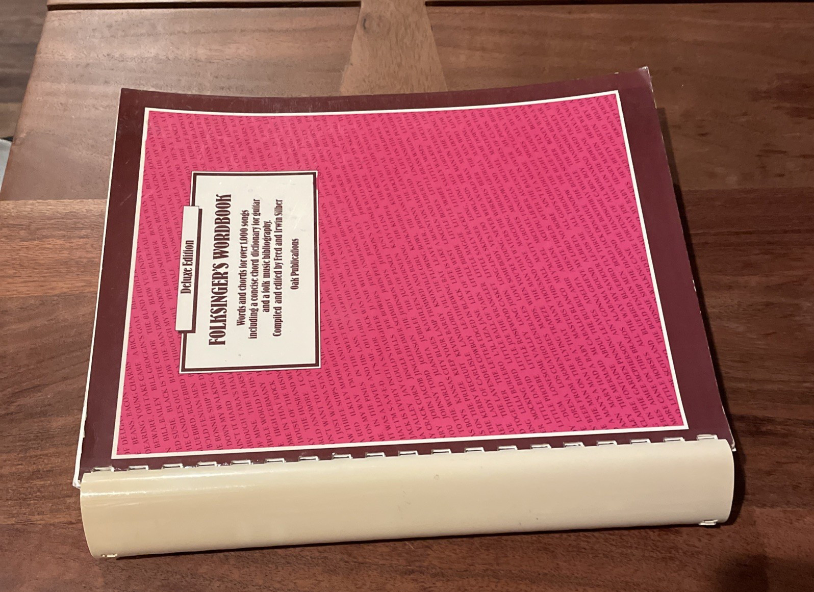 Folksinger’s Wordbook Deluxe Edition Fred & Irwin Silber 1973 Oak Pub 1000 Songs