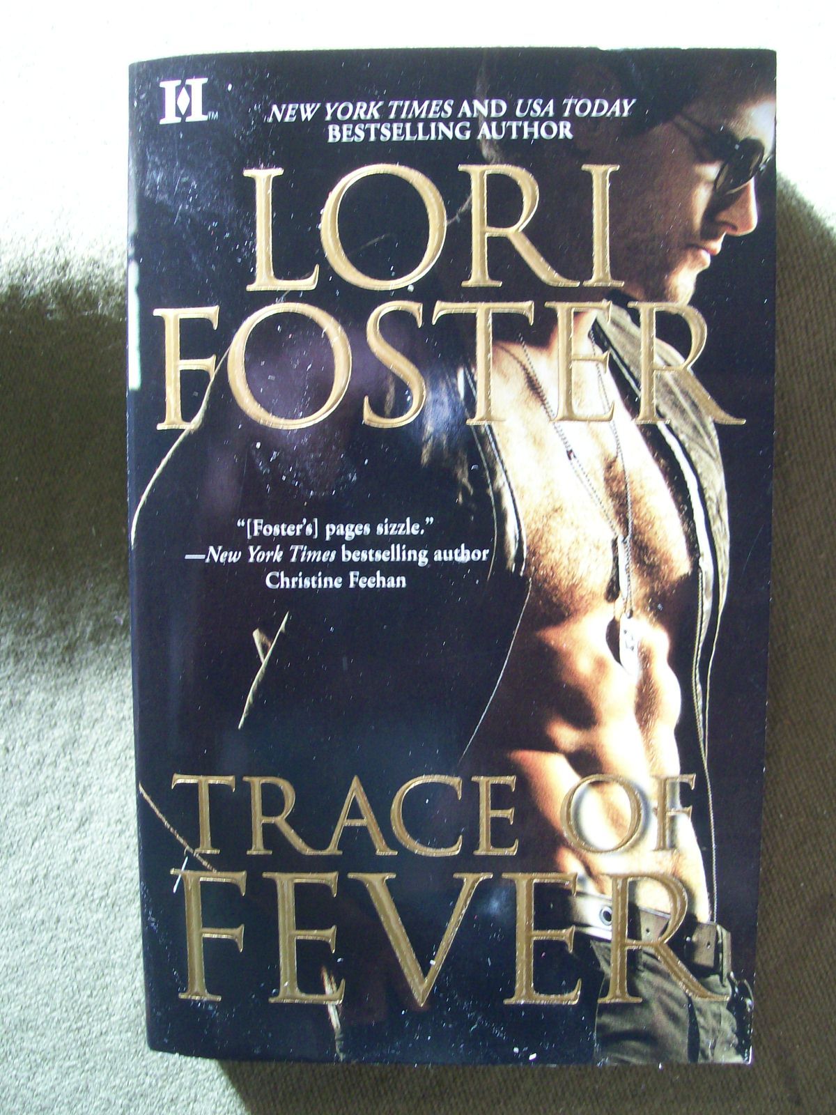 LORI FOSTER TRACE OF FEVER 2011 PAPPERBACK