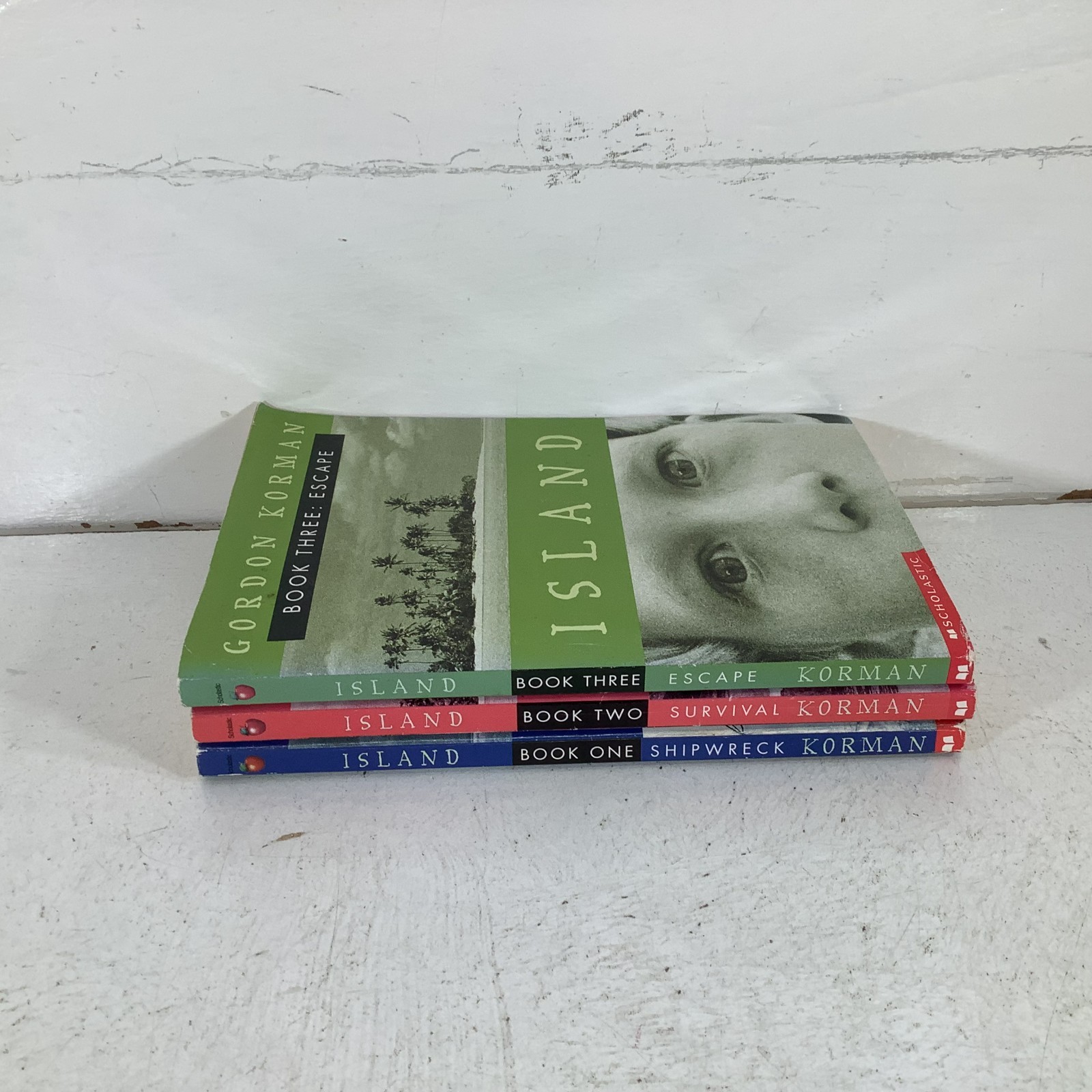 Gordon Korman Island Complete Series 1-3 Shipwreck Survival Escape PB VG