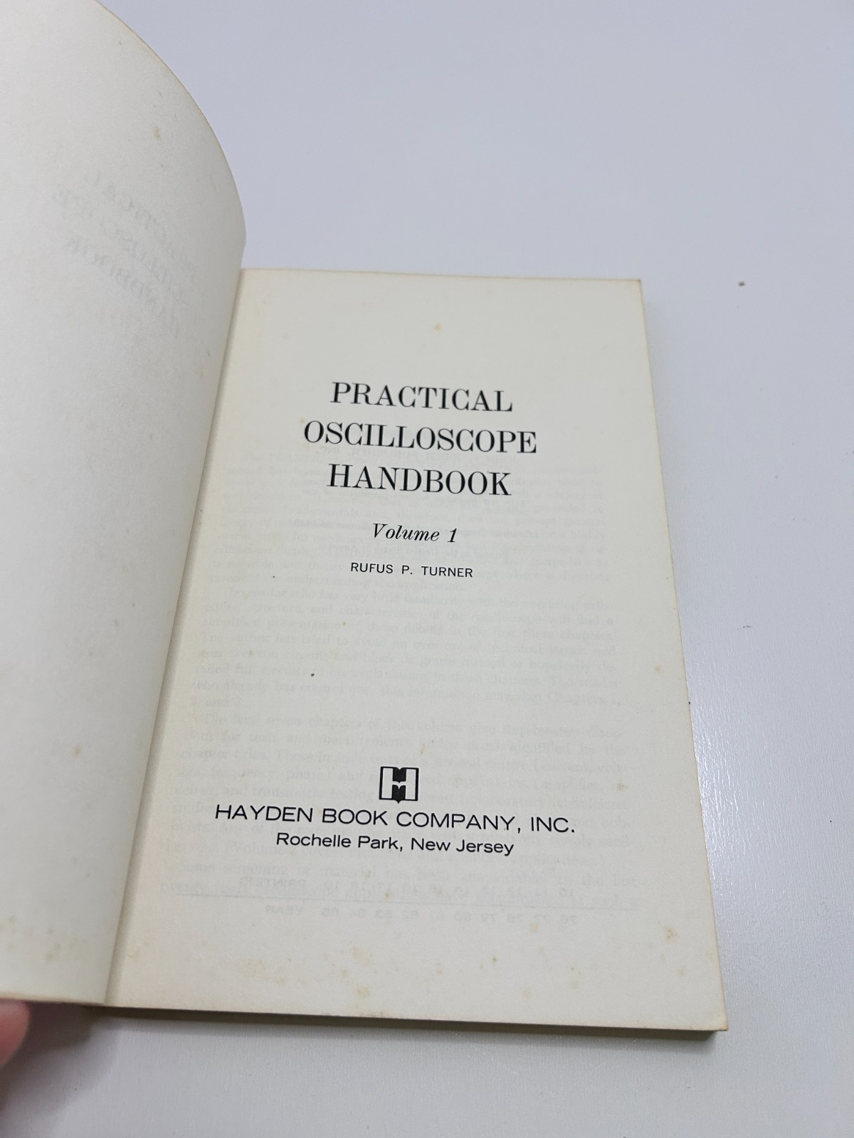 Practical Oscilloscope Handbook Volume 1 Introduction, Basic Tests & Measurement